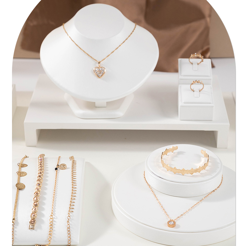 Weißes Leder Anhänger Halskett – Body Jewelry Display Ideas Bewertung und Preis